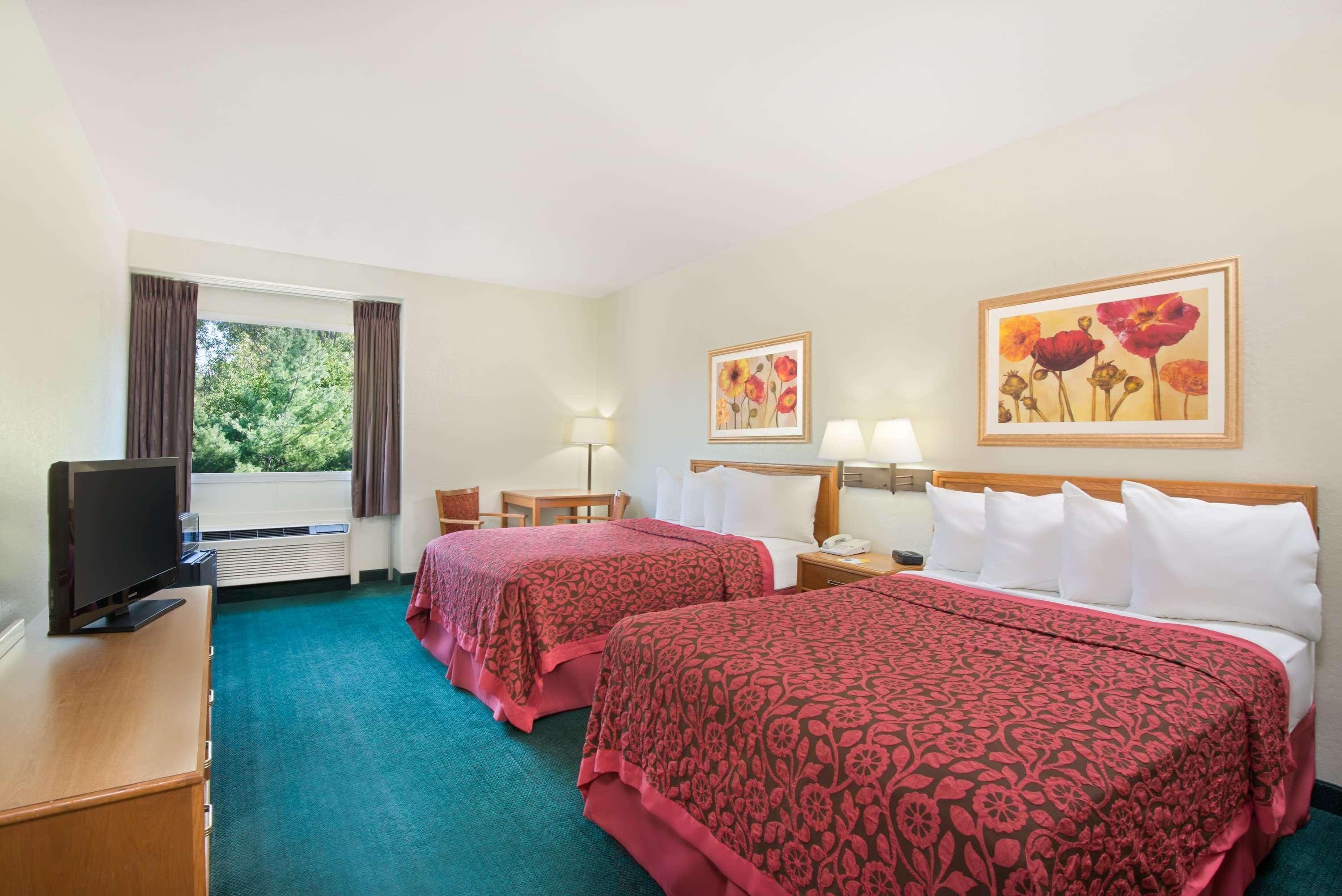 Days By Wyndham Hotel Fremont